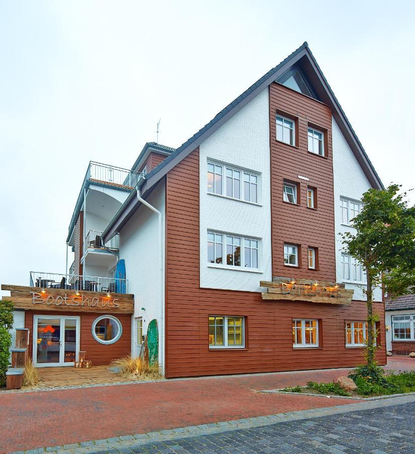 Bernstein-Hotel Bootshaus Büsum Esterno foto